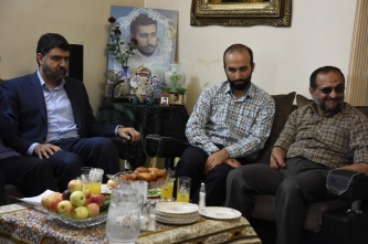 دیدار با خانواده شهید مدافع حرم محمدحسین میردوستی